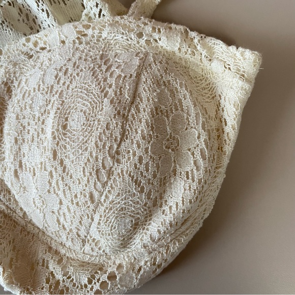 Forever 21 Croptop - Picture 3 of 4